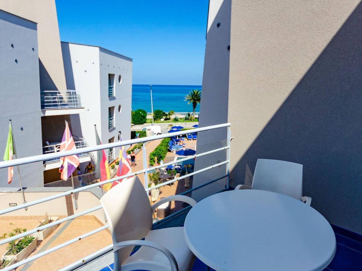 Astro Suite Hotel Cefalù Exterior foto